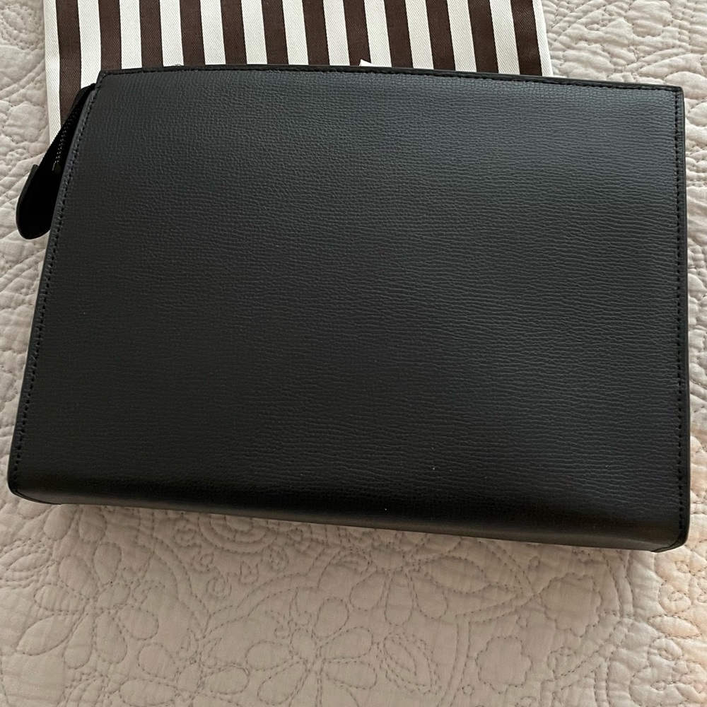 Henri Bendel W57th Cosmetic Clutch with dust bag - Picture 4 of 8